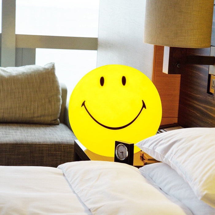 Smiley Face Light USB Bedroom Romantic Gift Circular Atmosphere Bedroom Bedside Decoration LED Night Light
